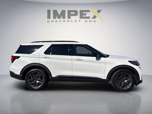 Used 2025 Ford Explorer ST w/ Sun And Sound Package AWD/4WD image 6