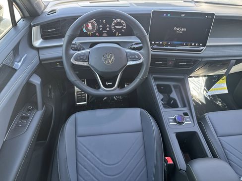 New 2026 Volkswagen Tiguan SE R-Line FWD image 7