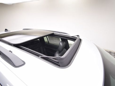 New 2025 Jeep Grand Cherokee Limited 4xe image 7