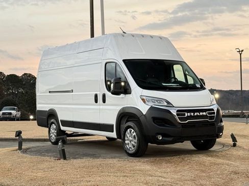 New 2026 RAM ProMaster 3500 w/ Quick Order Package 22G SLT image 1