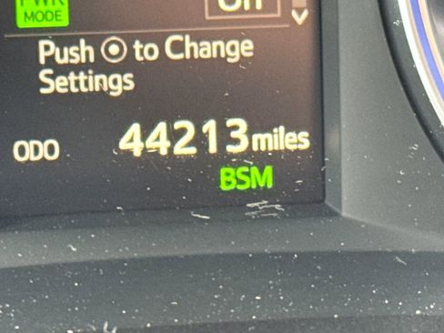 Used 2018 Toyota Highlander XLE image 18