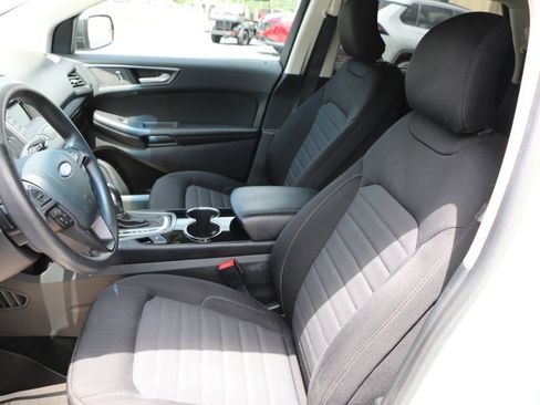 Used 2018 Ford Edge SE FWD image 23