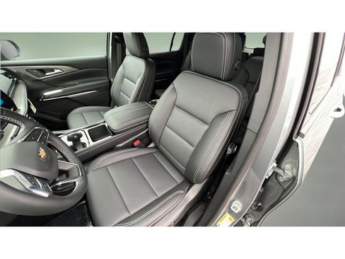 New 2026 Chevrolet Traverse LT w/ Driver Confidence Package image 24