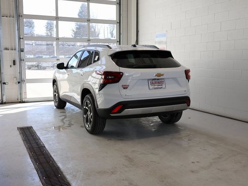 New 2026 Chevrolet Trax LT w/ LT Convenience Package image 8