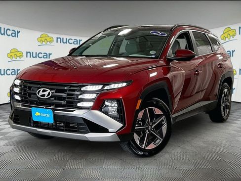 Certified 2025 Hyundai Tucson SEL AWD/4WD image 3