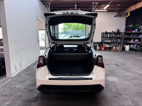 Used 2022 Toyota Prius LE FWD image 21