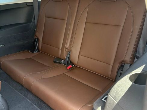 Used 2019 Acura MDX FWD w/ Advance Package image 16