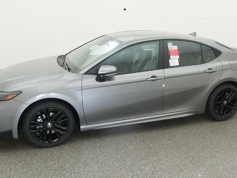 New 2026 Toyota Camry SE FWD image 2