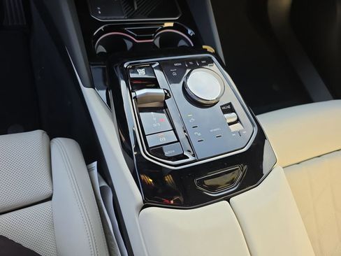 New 2026 BMW 530i xDrive w/ Premium Package image 17