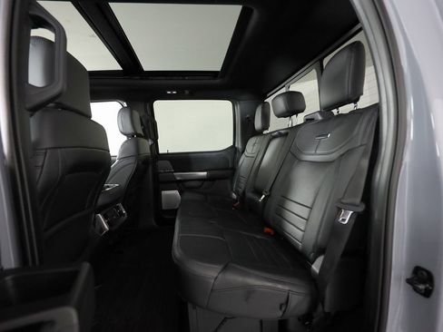 Used 2025 Ford F450 Platinum w/ FX4 Off-Road Package image 13