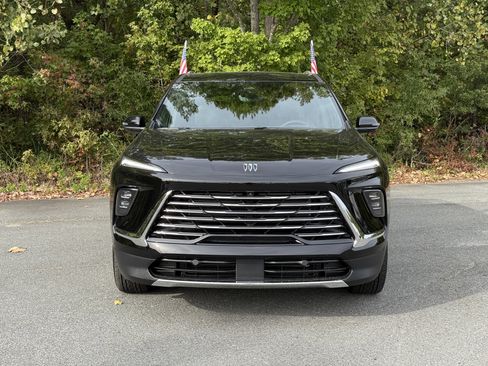 New 2026 Buick Enclave Preferred w/ Power Package image 2