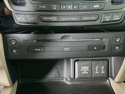 Used 2016 Honda Pilot Elite image 26