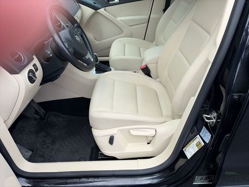 Used 2016 Volkswagen Tiguan S AWD/4WD image 10
