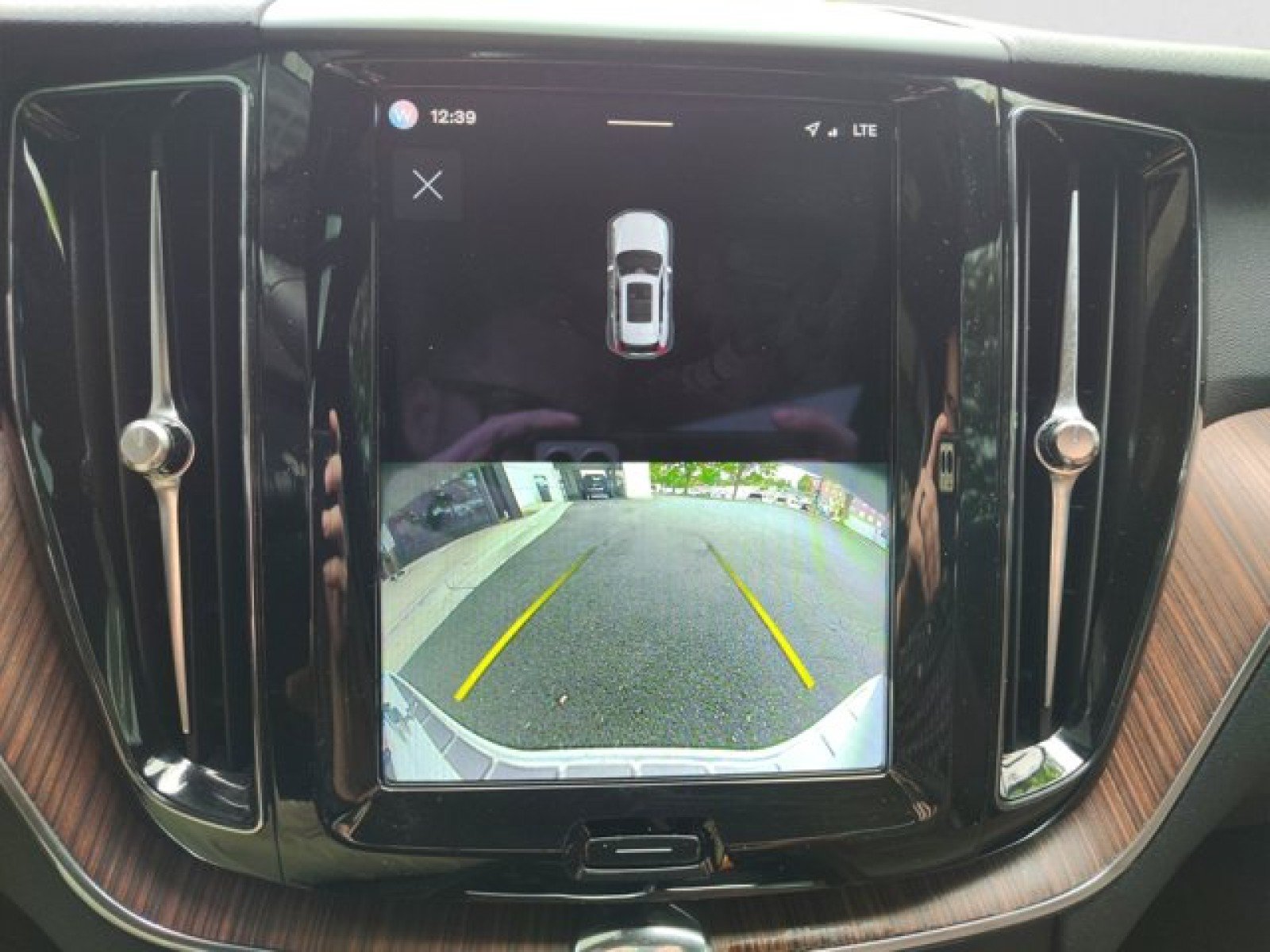 Used 2023 Volvo XC60 B5 Plus w/ Climate Package FWD image 17