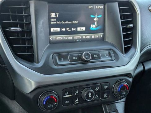 Used 2019 GMC Acadia SLE image 13