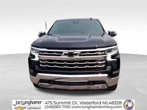 Used 2024 Chevrolet Silverado 1500 LTZ AWD/4WD image 3