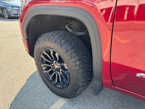 Used 2022 GMC Sierra 1500 AT4X AWD/4WD image 12
