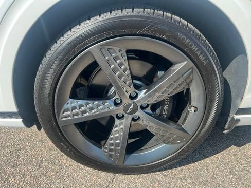 Used 2023 Genesis GV70 2.5T w/ Sport Prestige Package AWD/4WD image 5