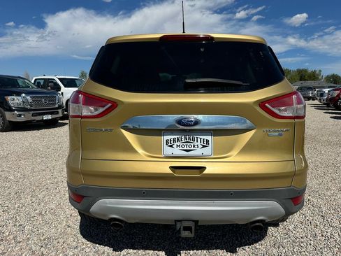 Used 2014 Ford Escape Titanium w/ Equipment Group 401A AWD/4WD image 9