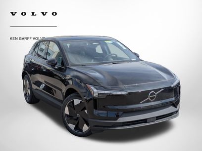New 2026 Volvo EX30 Plus w/ Climate Package