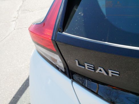 Used 2024 Nissan Leaf SV Plus FWD image 17