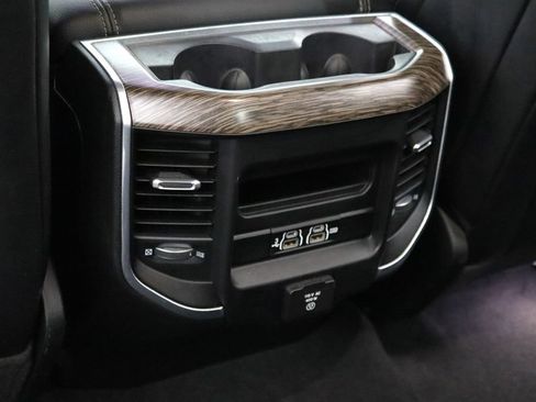 Used 2020 RAM 1500 Laramie AWD/4WD image 13