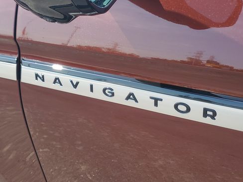 New 2027 Lincoln Navigator L Reserve AWD/4WD image 7