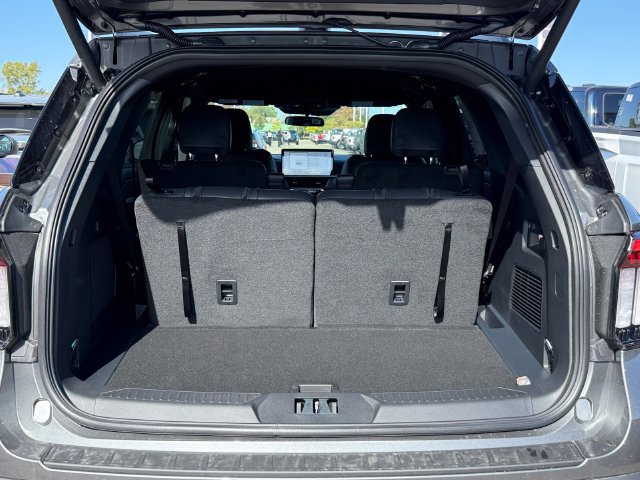 New 2027 Ford Explorer ST-Line AWD/4WD image 4