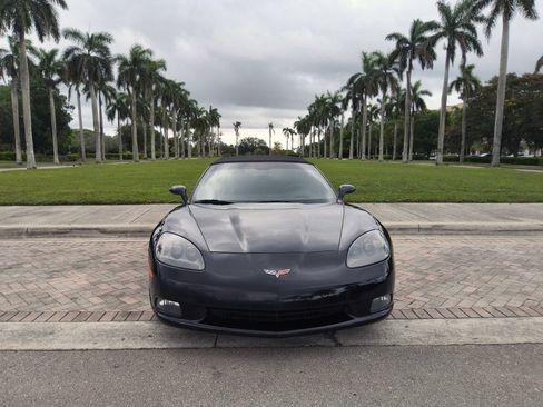 Used 2006 Chevrolet Corvette Convertible w/ Preferred Equipment Group RWD image 34