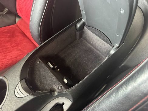 Used 2015 Nissan 370Z NISMO RWD image 33