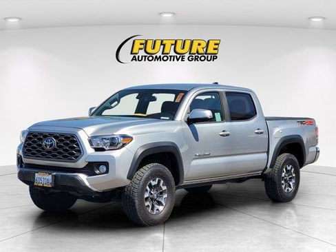 Used 2021 Toyota Tacoma TRD Off-Road AWD/4WD image 5