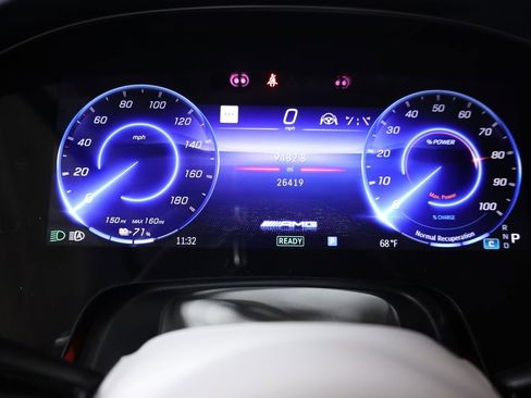 Used 2024 Mercedes-Benz EQE AMG 4MATIC SUV image 18