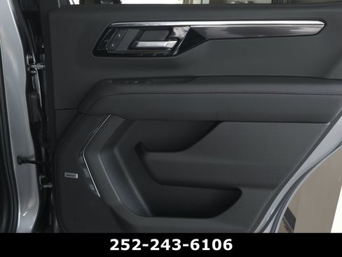 Used 2025 Chevrolet Tahoe RST w/ Advanced Technology Package AWD/4WD image 49