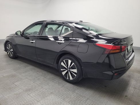 Used 2022 Nissan Altima 2.5 SV image 3