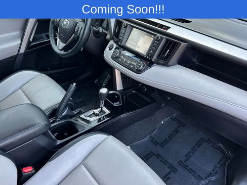 Used 2018 Toyota RAV4 Limited w/ Advanced Technology Package image 17