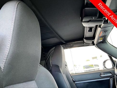 Used 2014 MAZDA MX-5 Miata Club image 24