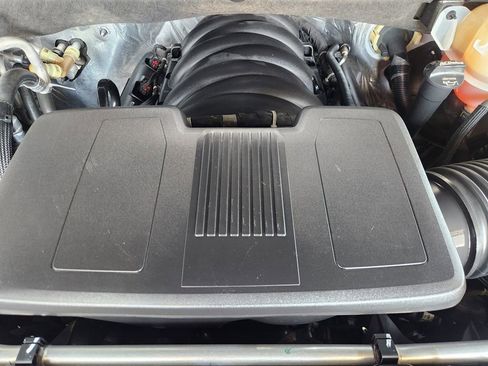 Used 2023 GMC Yukon Denali RWD image 35