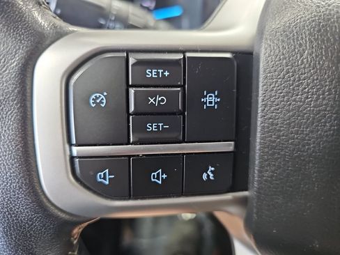 Used 2024 Ford Expedition XLT AWD/4WD image 17
