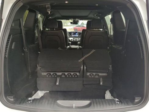 Used 2025 Chrysler Pacifica Limited image 13