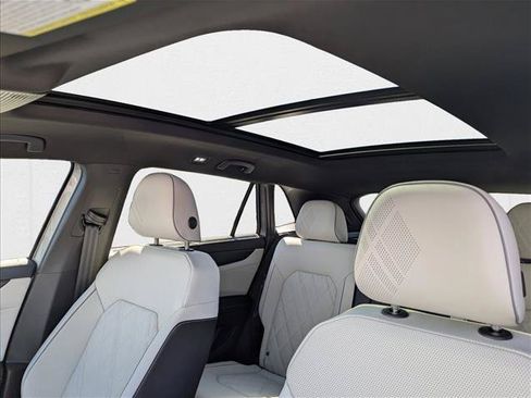 New 2026 Volkswagen Atlas Cross Sport SEL Premium R-Line AWD/4WD image 24