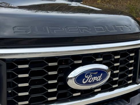 Used 2024 Ford F450 Limited w/ FX4 Off-Road Package image 98