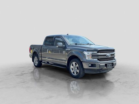Used 2018 Ford F150 Lariat w/ Equipment Group 502A Luxury AWD/4WD image 8