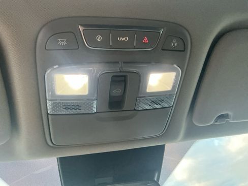 Used 2022 Kia Telluride S image 16