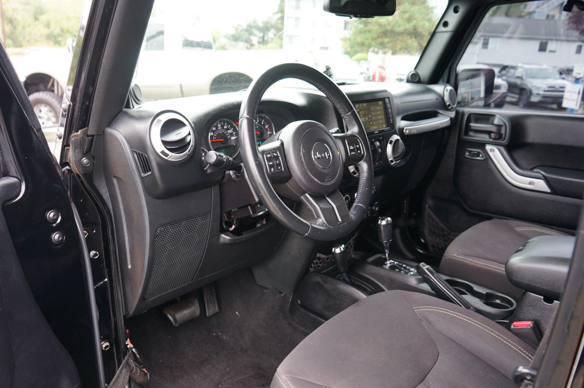 Used 2013 Jeep Wrangler Unlimited Sahara w/ Dual Top Group AWD/4WD image 14