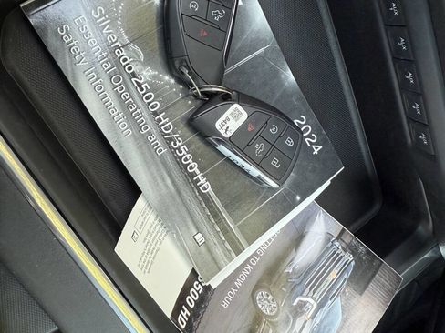 Used 2024 Chevrolet Silverado 2500 LTZ w/ LTZ Premium Package image 17