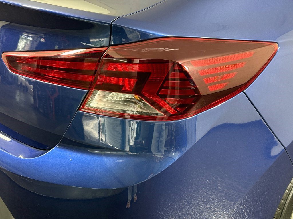 Used 2020 Hyundai Elantra SE FWD image 32