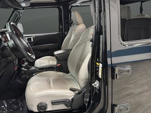 Used 2021 Jeep Gladiator Mojave image 9