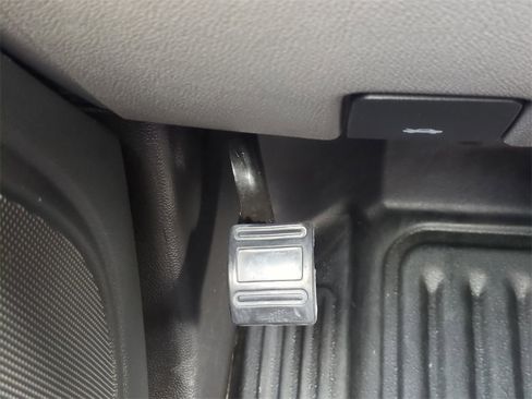 Used 2022 GMC Canyon Elevation Standard w/ Convenience Package image 25