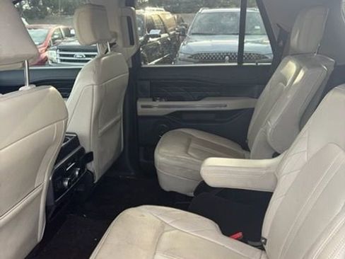 Used 2020 Ford Expedition Max Platinum image 4