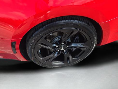 Used 2020 Chevrolet Camaro SS RWD image 16